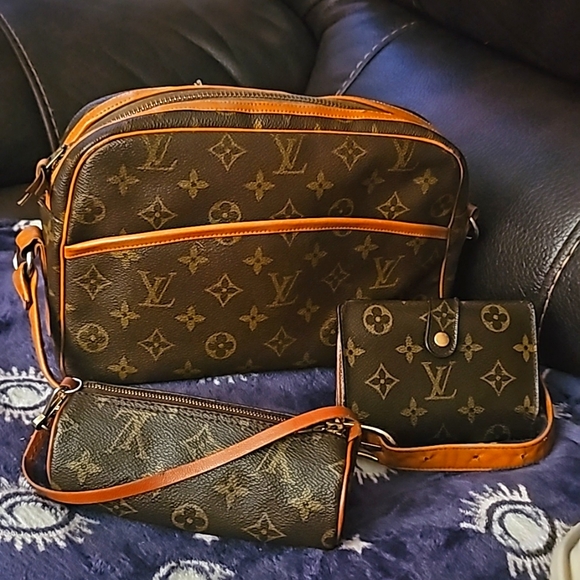 LOUIS VUITTON 3 PC MATCHING SET - Picture 2 of 16